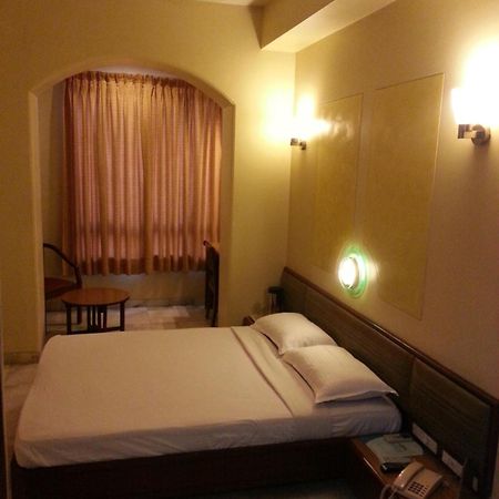 Hotel Ashray International, Sion - Near Bkc 孟买 外观 照片
