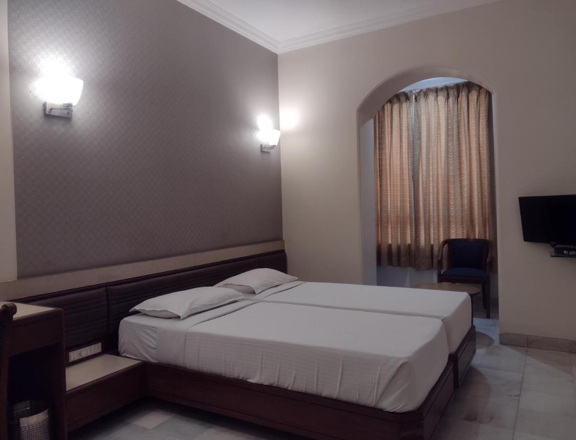 Hotel Ashray International, Sion - Near Bkc 孟买 外观 照片